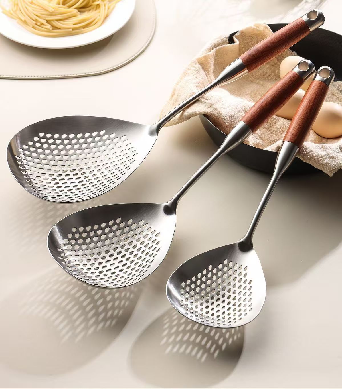 不锈钢大漏勺花椒勺家用一体成型笊篱饺子捞面勺油炸漏网勺滤